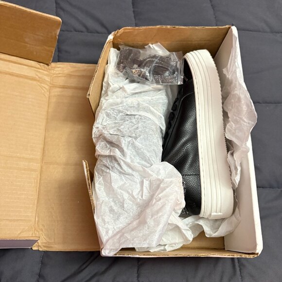 Joy Performance Comfort Leather Sneakers with Orthotic Insole - Size: 7.5 - NIB - Picture 12 of 13